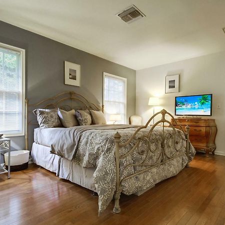 A Touch Of Cape Cod In West Hollywood Villa ลอสแอนเจลิส ภายนอก รูปภาพ