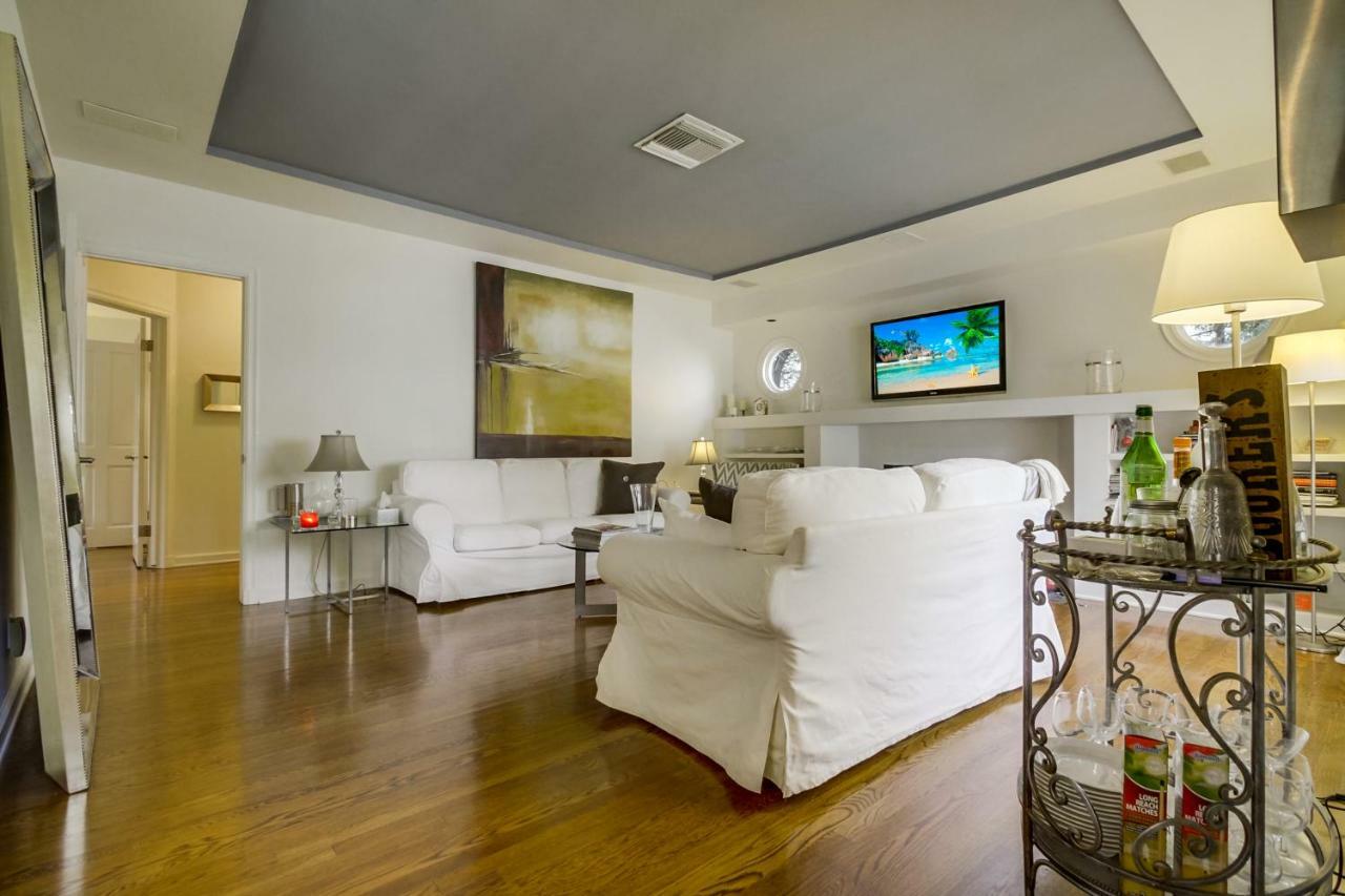 A Touch Of Cape Cod In West Hollywood Villa ลอสแอนเจลิส ภายนอก รูปภาพ