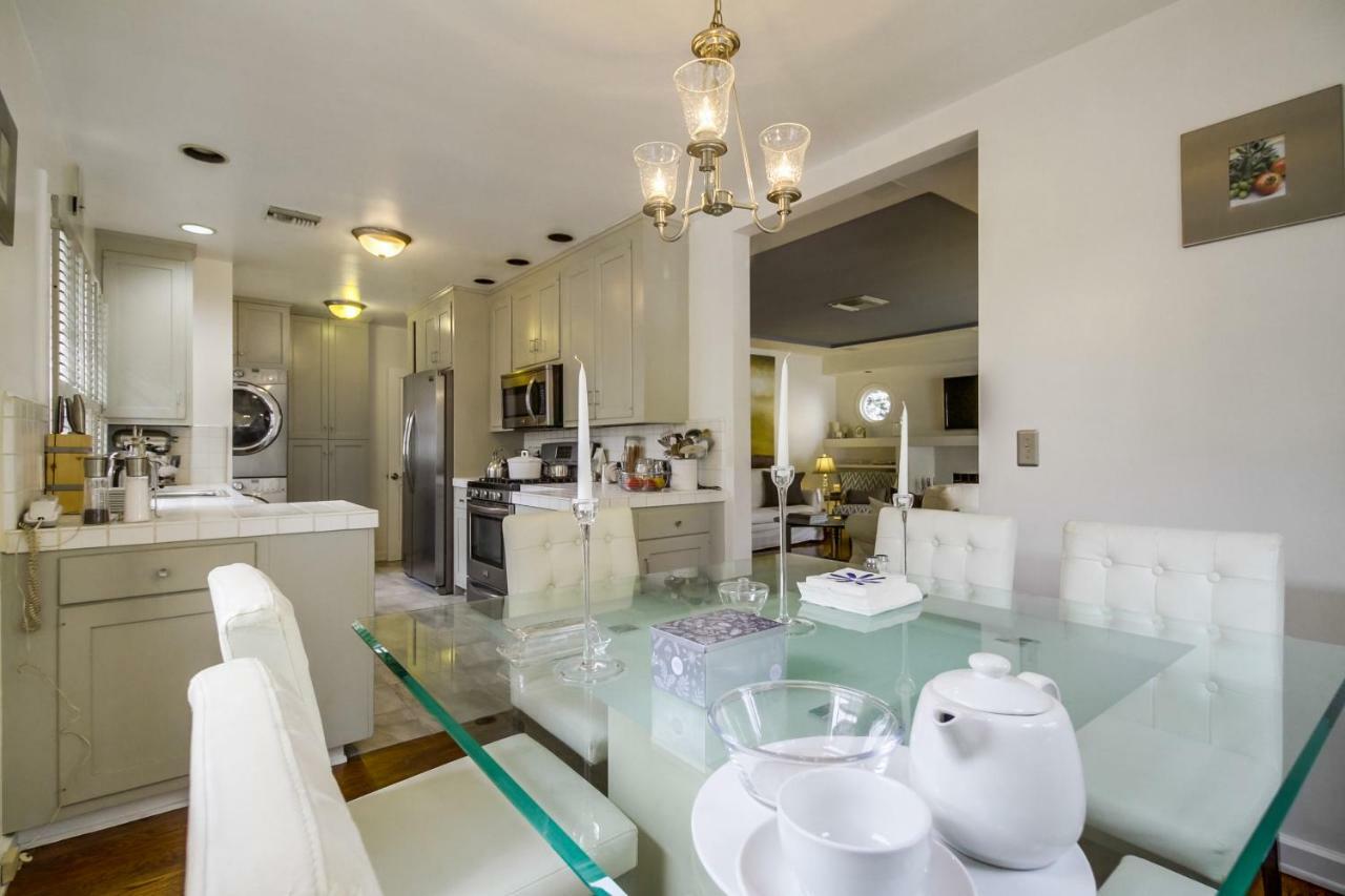 A Touch Of Cape Cod In West Hollywood Villa ลอสแอนเจลิส ภายนอก รูปภาพ