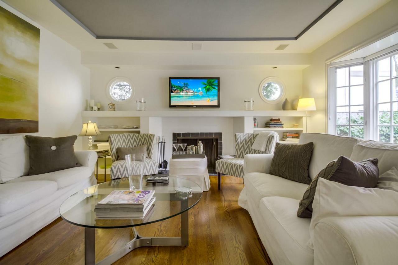 A Touch Of Cape Cod In West Hollywood Villa ลอสแอนเจลิส ภายนอก รูปภาพ